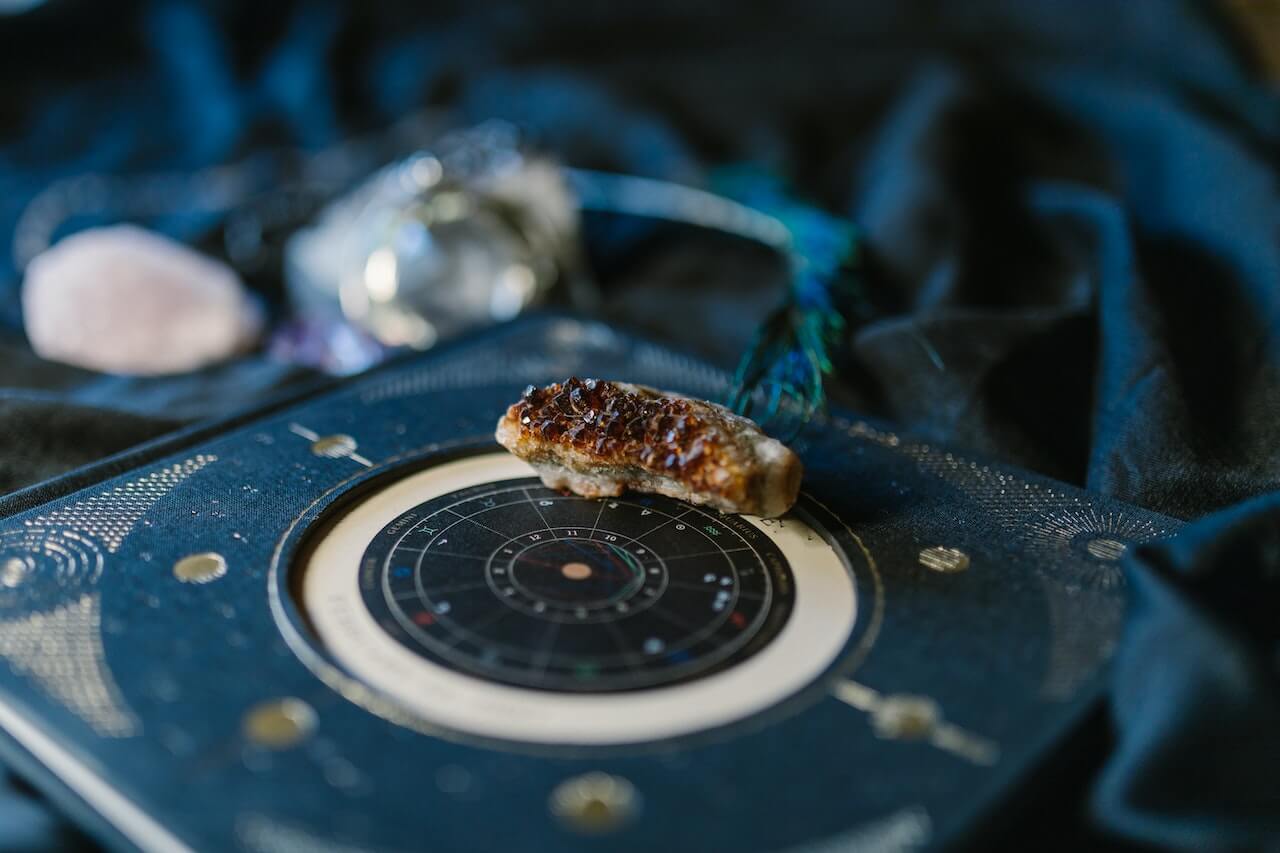 How To Open Your Third Eye With The Help of Stones And Crystals